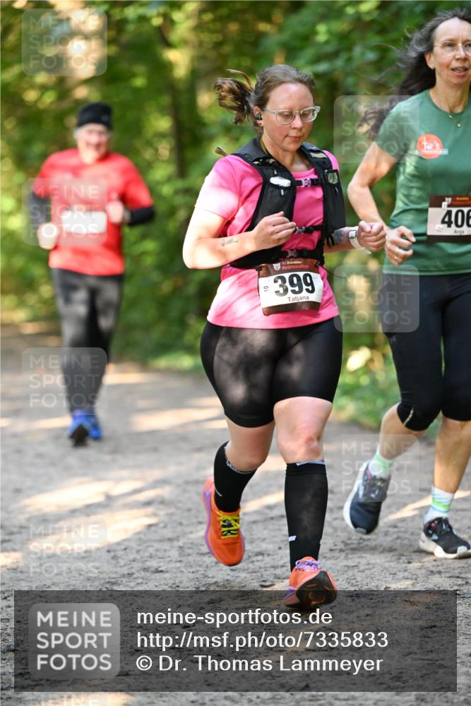 06.10.2024 - Bramfelder Halbmarathon 2024 Dr. Thomas Lammeyer http://msf.ph/oto/7335833 06.10.2024 09:59:32 Laufen 399, 406 meine-sportfotos.de