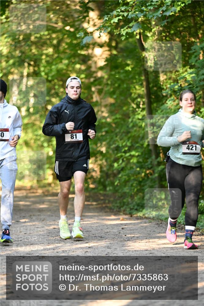 06.10.2024 - Bramfelder Halbmarathon 2024 Dr. Thomas Lammeyer http://msf.ph/oto/7335863 06.10.2024 10:00:02 Laufen 0, 81, 421 meine-sportfotos.de