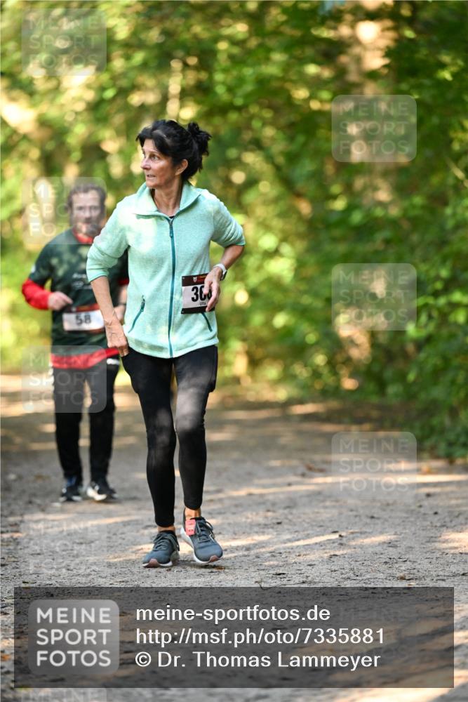 06.10.2024 - Bramfelder Halbmarathon 2024 Dr. Thomas Lammeyer http://msf.ph/oto/7335881 06.10.2024 10:00:34 Laufen 36, 58 meine-sportfotos.de