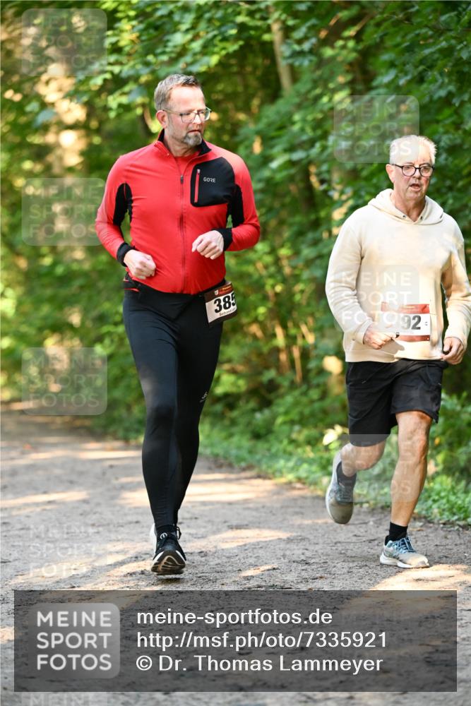 06.10.2024 - Bramfelder Halbmarathon 2024 Dr. Thomas Lammeyer http://msf.ph/oto/7335921 06.10.2024 10:00:44 Laufen 3, 385, 392 meine-sportfotos.de