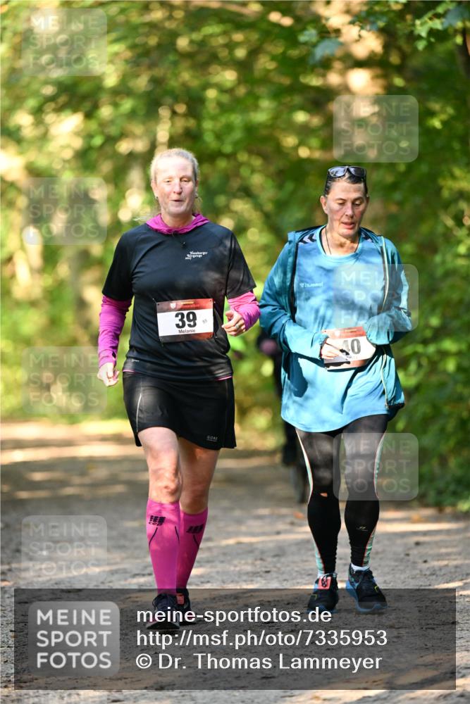 06.10.2024 - Bramfelder Halbmarathon 2024 Dr. Thomas Lammeyer http://msf.ph/oto/7335953 06.10.2024 10:00:54 Laufen 2012, 39, 59, 40 meine-sportfotos.de