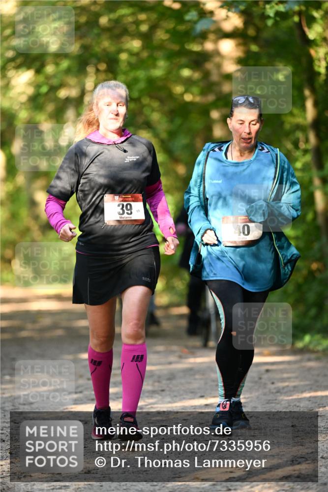 06.10.2024 - Bramfelder Halbmarathon 2024 Dr. Thomas Lammeyer http://msf.ph/oto/7335956 06.10.2024 10:00:55 Laufen 2017, 39, 59, 40, 73 meine-sportfotos.de