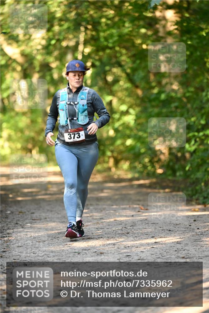 06.10.2024 - Bramfelder Halbmarathon 2024 Dr. Thomas Lammeyer http://msf.ph/oto/7335962 06.10.2024 10:01:11 Laufen 373, 5 meine-sportfotos.de