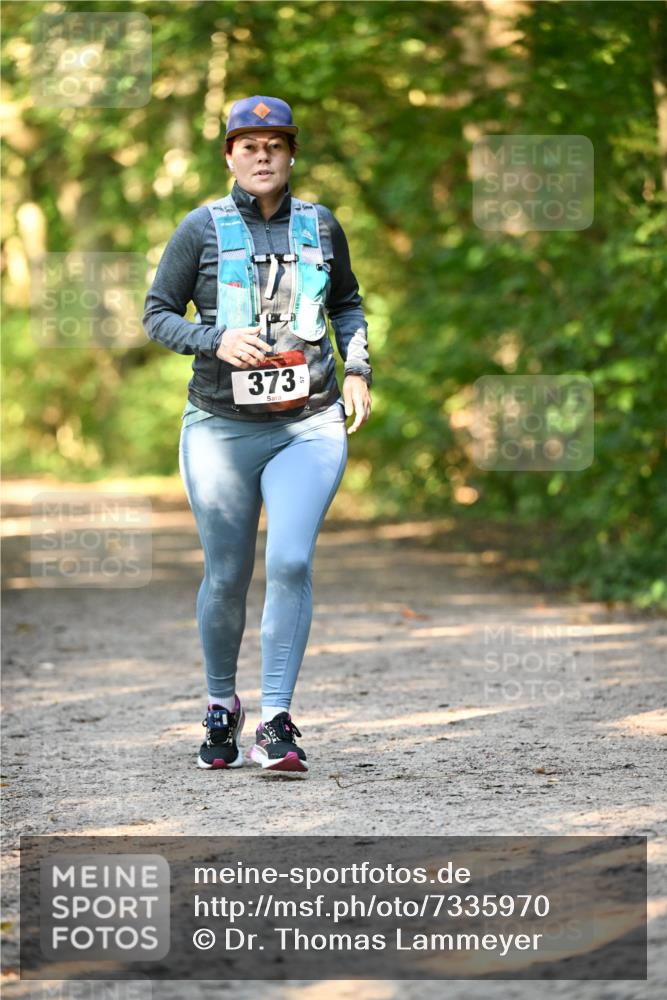 06.10.2024 - Bramfelder Halbmarathon 2024 Dr. Thomas Lammeyer http://msf.ph/oto/7335970 06.10.2024 10:01:12 Laufen 373, 57 meine-sportfotos.de