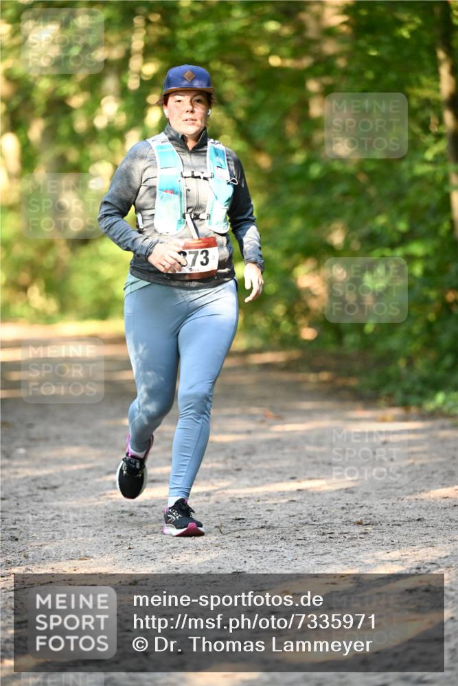 06.10.2024 - Bramfelder Halbmarathon 2024 Dr. Thomas Lammeyer http://msf.ph/oto/7335971 06.10.2024 10:01:12 Laufen 373, 73 meine-sportfotos.de