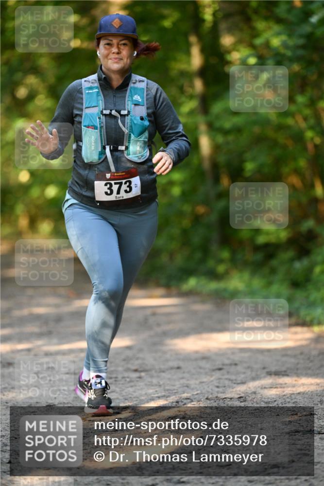06.10.2024 - Bramfelder Halbmarathon 2024 Dr. Thomas Lammeyer http://msf.ph/oto/7335978 06.10.2024 10:01:13 Laufen 373, 57 meine-sportfotos.de