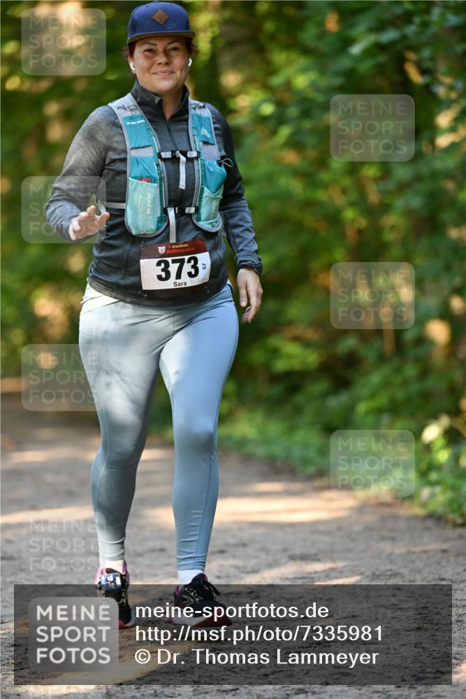 06.10.2024 - Bramfelder Halbmarathon 2024 Dr. Thomas Lammeyer http://msf.ph/oto/7335981 06.10.2024 10:01:14 Laufen 33, 373, 44 meine-sportfotos.de