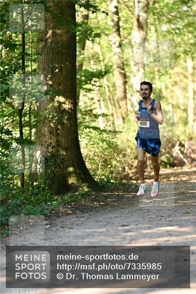 06.10.2024 - Bramfelder Halbmarathon 2024 Dr. Thomas Lammeyer http://msf.ph/oto/7335985 06.10.2024 10:06:03 Laufen 498 meine-sportfotos.de