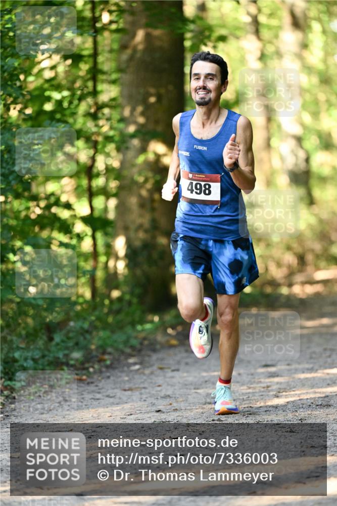 06.10.2024 - Bramfelder Halbmarathon 2024 Dr. Thomas Lammeyer http://msf.ph/oto/7336003 06.10.2024 10:06:05 Laufen 498 meine-sportfotos.de