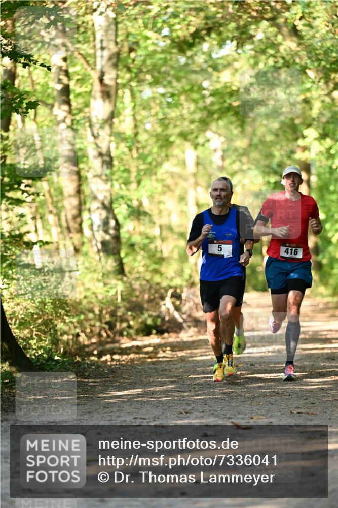 06.10.2024 - Bramfelder Halbmarathon 2024 Dr. Thomas Lammeyer http://msf.ph/oto/7336041 06.10.2024 10:08:12 Laufen 5, 416 meine-sportfotos.de