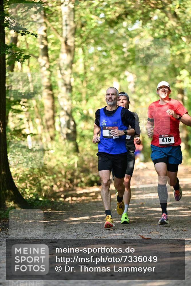 06.10.2024 - Bramfelder Halbmarathon 2024 Dr. Thomas Lammeyer http://msf.ph/oto/7336049 06.10.2024 10:08:13 Laufen 416 meine-sportfotos.de