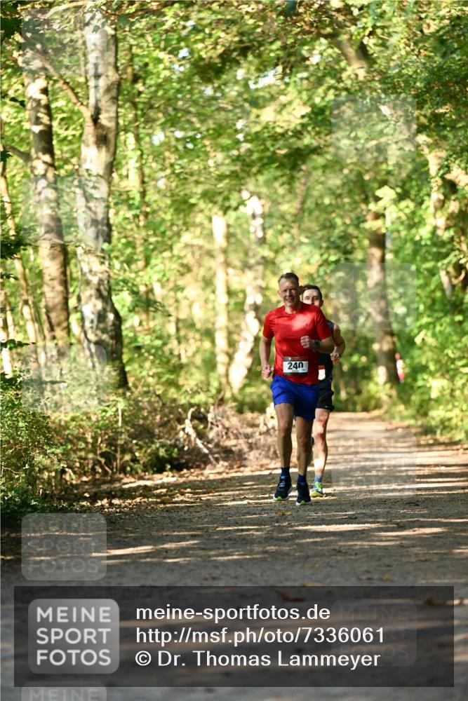 06.10.2024 - Bramfelder Halbmarathon 2024 Dr. Thomas Lammeyer http://msf.ph/oto/7336061 06.10.2024 10:08:27 Laufen 240 meine-sportfotos.de