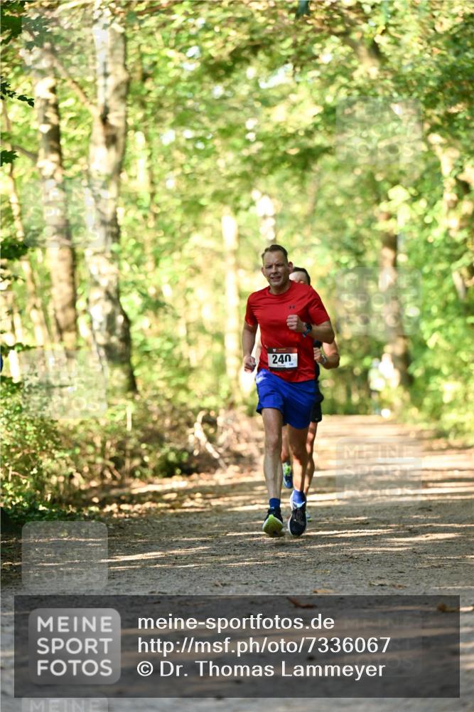 06.10.2024 - Bramfelder Halbmarathon 2024 Dr. Thomas Lammeyer http://msf.ph/oto/7336067 06.10.2024 10:08:29 Laufen 240 meine-sportfotos.de