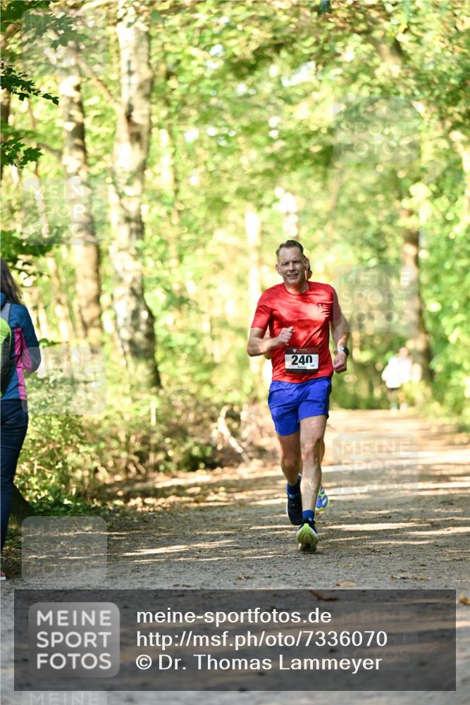 06.10.2024 - Bramfelder Halbmarathon 2024 Dr. Thomas Lammeyer http://msf.ph/oto/7336070 06.10.2024 10:08:29 Laufen 240 meine-sportfotos.de