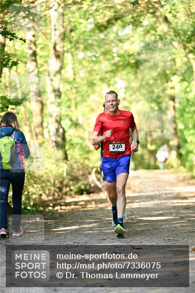 06.10.2024 - Bramfelder Halbmarathon 2024 Dr. Thomas Lammeyer http://msf.ph/oto/7336075 06.10.2024 10:08:30 Laufen 240 meine-sportfotos.de