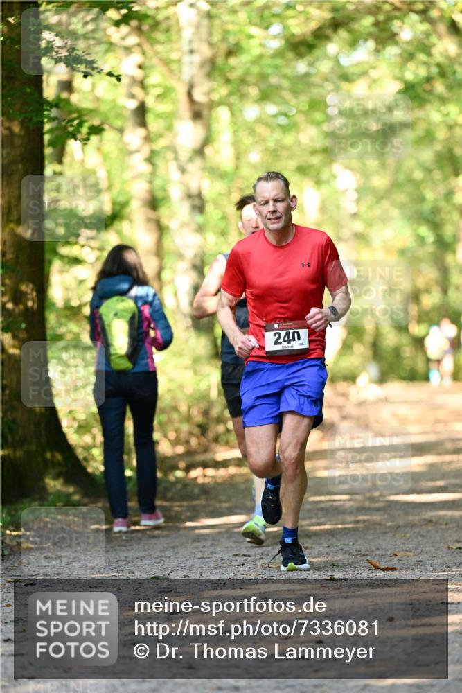 06.10.2024 - Bramfelder Halbmarathon 2024 Dr. Thomas Lammeyer http://msf.ph/oto/7336081 06.10.2024 10:08:30 Laufen 240, 106 meine-sportfotos.de