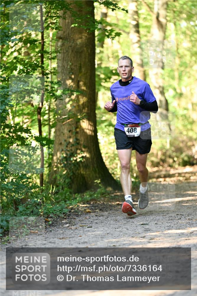 06.10.2024 - Bramfelder Halbmarathon 2024 Dr. Thomas Lammeyer http://msf.ph/oto/7336164 06.10.2024 10:10:12 Laufen 408 meine-sportfotos.de