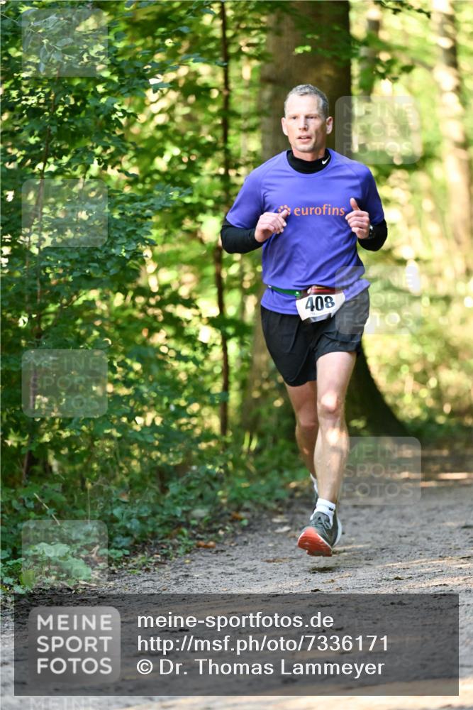 06.10.2024 - Bramfelder Halbmarathon 2024 Dr. Thomas Lammeyer http://msf.ph/oto/7336171 06.10.2024 10:10:13 Laufen 408 meine-sportfotos.de