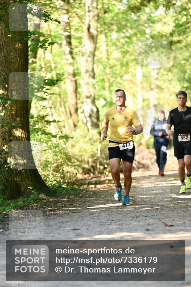 06.10.2024 - Bramfelder Halbmarathon 2024 Dr. Thomas Lammeyer http://msf.ph/oto/7336179 06.10.2024 10:10:16 Laufen 477, 552 meine-sportfotos.de