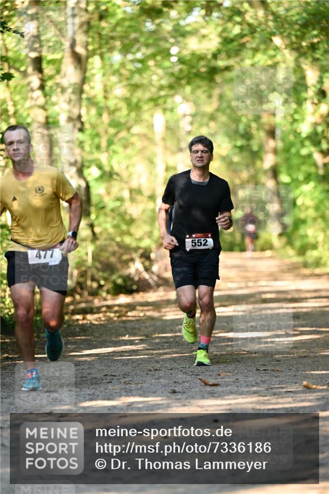 06.10.2024 - Bramfelder Halbmarathon 2024 Dr. Thomas Lammeyer http://msf.ph/oto/7336186 06.10.2024 10:10:18 Laufen 552, 477 meine-sportfotos.de