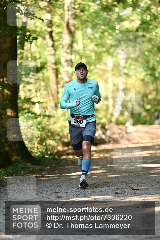 06.10.2024 - Bramfelder Halbmarathon 2024 Dr. Thomas Lammeyer http://msf.ph/oto/7336220 06.10.2024 10:11:06 Laufen 360 meine-sportfotos.de