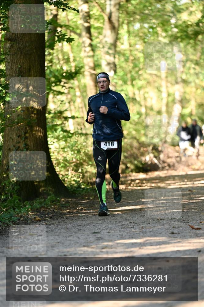 06.10.2024 - Bramfelder Halbmarathon 2024 Dr. Thomas Lammeyer http://msf.ph/oto/7336281 06.10.2024 10:11:55 Laufen 418 meine-sportfotos.de