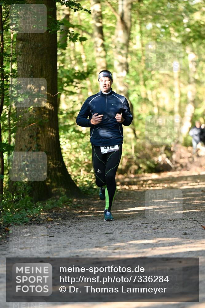 06.10.2024 - Bramfelder Halbmarathon 2024 Dr. Thomas Lammeyer http://msf.ph/oto/7336284 06.10.2024 10:11:56 Laufen 6, 418 meine-sportfotos.de