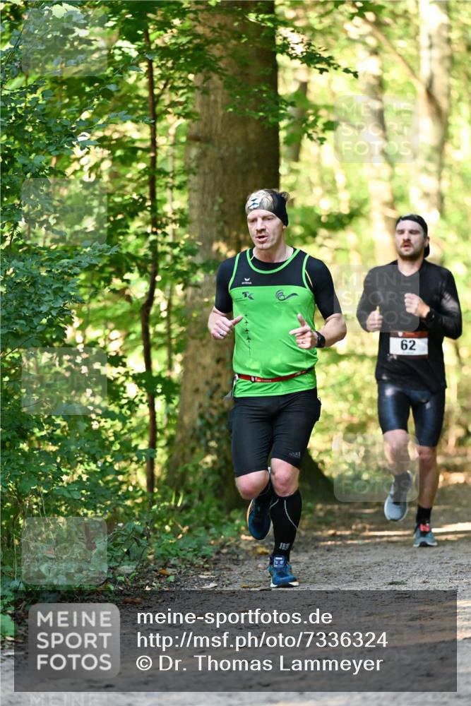 06.10.2024 - Bramfelder Halbmarathon 2024 Dr. Thomas Lammeyer http://msf.ph/oto/7336324 06.10.2024 10:12:15 Laufen 62 meine-sportfotos.de