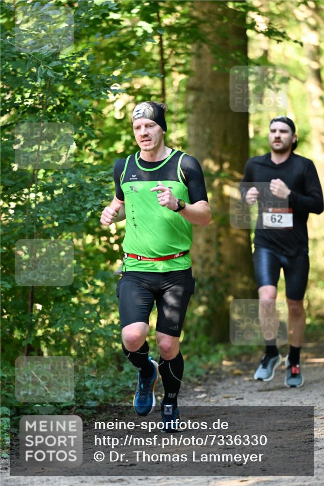 06.10.2024 - Bramfelder Halbmarathon 2024 Dr. Thomas Lammeyer http://msf.ph/oto/7336330 06.10.2024 10:12:16 Laufen 62, 22 meine-sportfotos.de