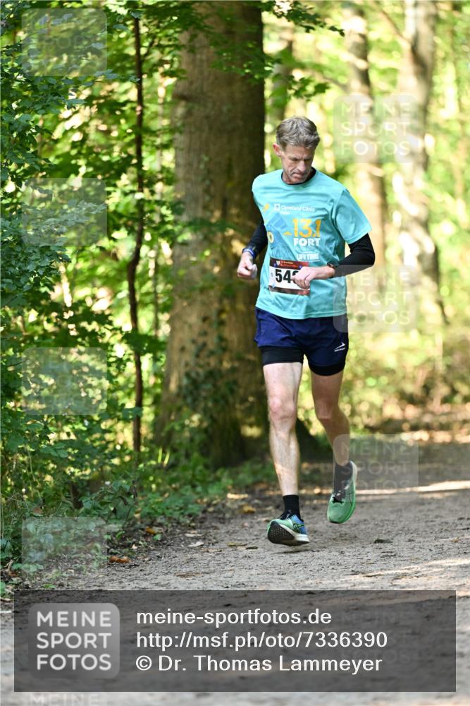 06.10.2024 - Bramfelder Halbmarathon 2024 Dr. Thomas Lammeyer http://msf.ph/oto/7336390 06.10.2024 10:13:07 Laufen 545 meine-sportfotos.de