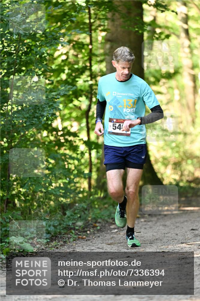 06.10.2024 - Bramfelder Halbmarathon 2024 Dr. Thomas Lammeyer http://msf.ph/oto/7336394 06.10.2024 10:13:07 Laufen 54, 3 meine-sportfotos.de