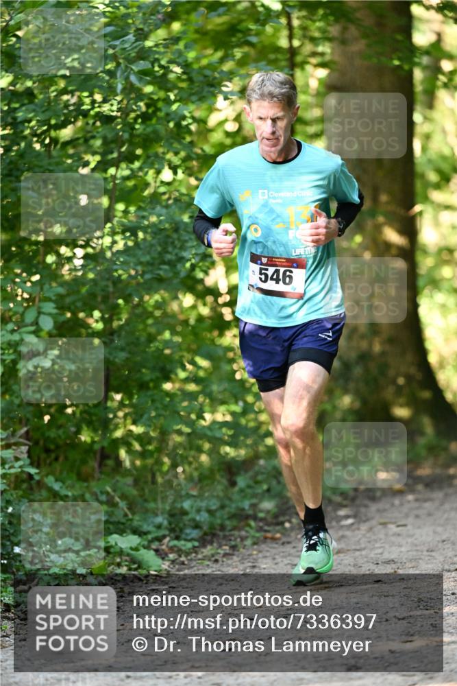 06.10.2024 - Bramfelder Halbmarathon 2024 Dr. Thomas Lammeyer http://msf.ph/oto/7336397 06.10.2024 10:13:08 Laufen 546 meine-sportfotos.de