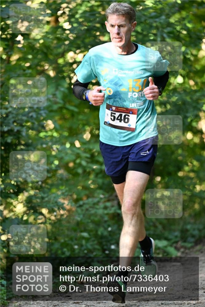 06.10.2024 - Bramfelder Halbmarathon 2024 Dr. Thomas Lammeyer http://msf.ph/oto/7336403 06.10.2024 10:13:09 Laufen 33, 546 meine-sportfotos.de