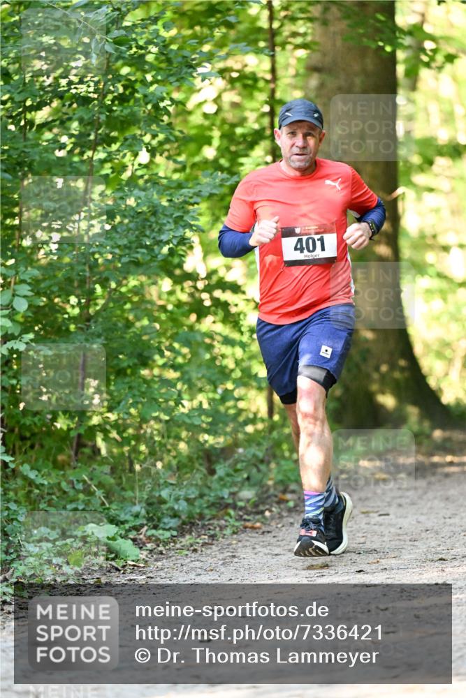 06.10.2024 - Bramfelder Halbmarathon 2024 Dr. Thomas Lammeyer http://msf.ph/oto/7336421 06.10.2024 10:13:47 Laufen 401 meine-sportfotos.de