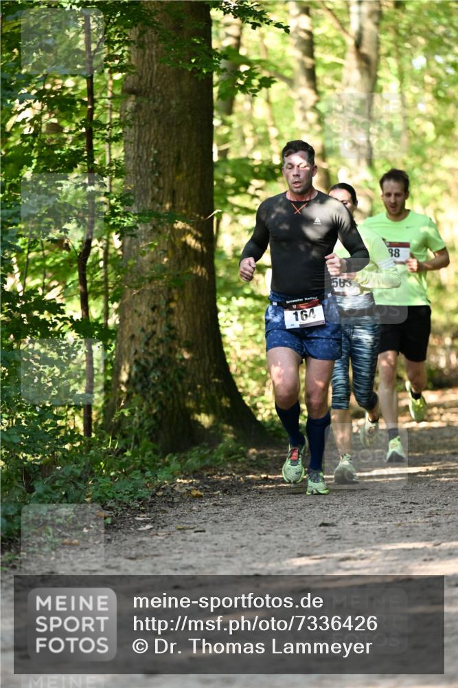 06.10.2024 - Bramfelder Halbmarathon 2024 Dr. Thomas Lammeyer http://msf.ph/oto/7336426 06.10.2024 10:13:49 Laufen 28, 164, 98 meine-sportfotos.de