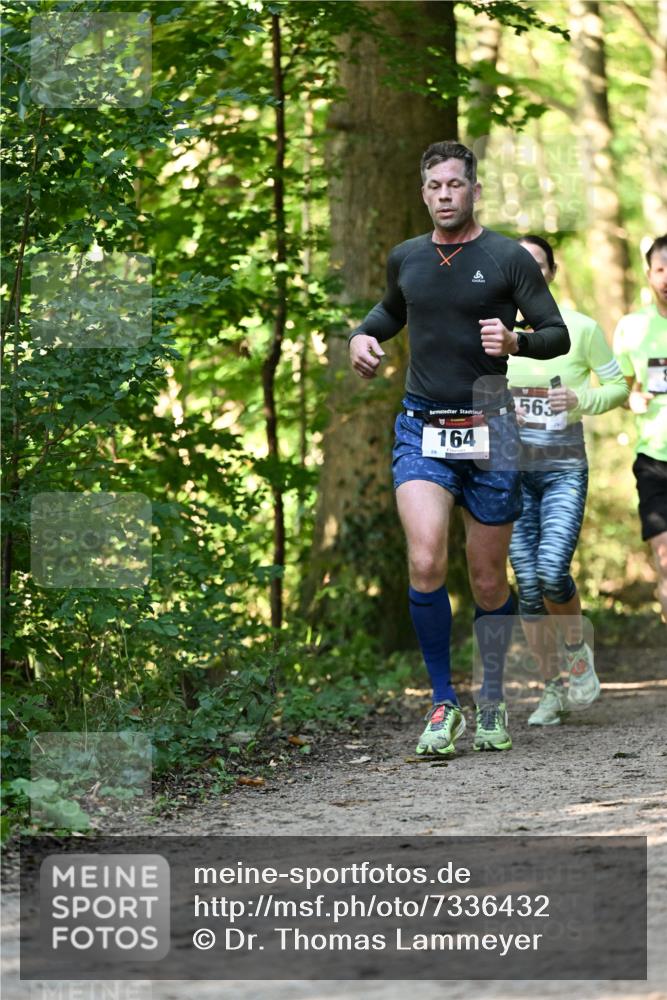 06.10.2024 - Bramfelder Halbmarathon 2024 Dr. Thomas Lammeyer http://msf.ph/oto/7336432 06.10.2024 10:13:50 Laufen 563, 164 meine-sportfotos.de