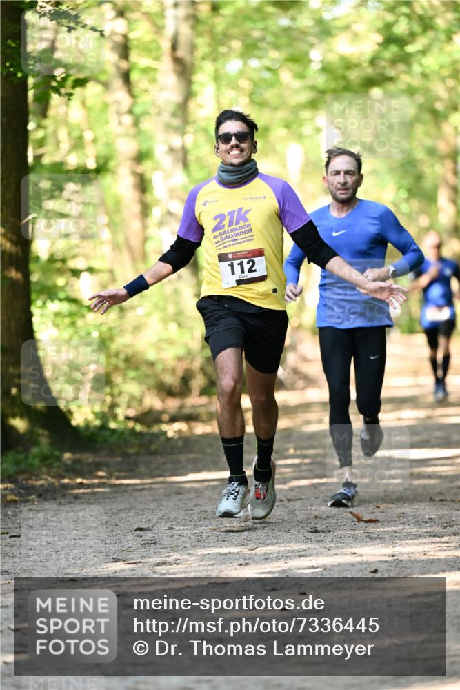 06.10.2024 - Bramfelder Halbmarathon 2024 Dr. Thomas Lammeyer http://msf.ph/oto/7336445 06.10.2024 10:13:53 Laufen 21, 112 meine-sportfotos.de