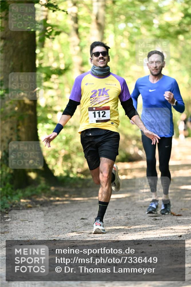 06.10.2024 - Bramfelder Halbmarathon 2024 Dr. Thomas Lammeyer http://msf.ph/oto/7336449 06.10.2024 10:13:54 Laufen 21, 112 meine-sportfotos.de