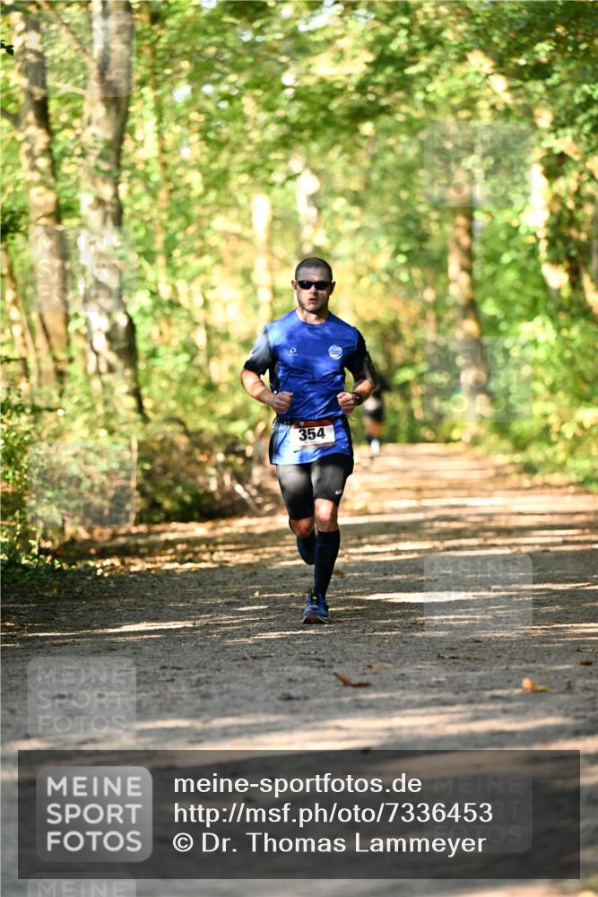 06.10.2024 - Bramfelder Halbmarathon 2024 Dr. Thomas Lammeyer http://msf.ph/oto/7336453 06.10.2024 10:13:58 Laufen 354 meine-sportfotos.de