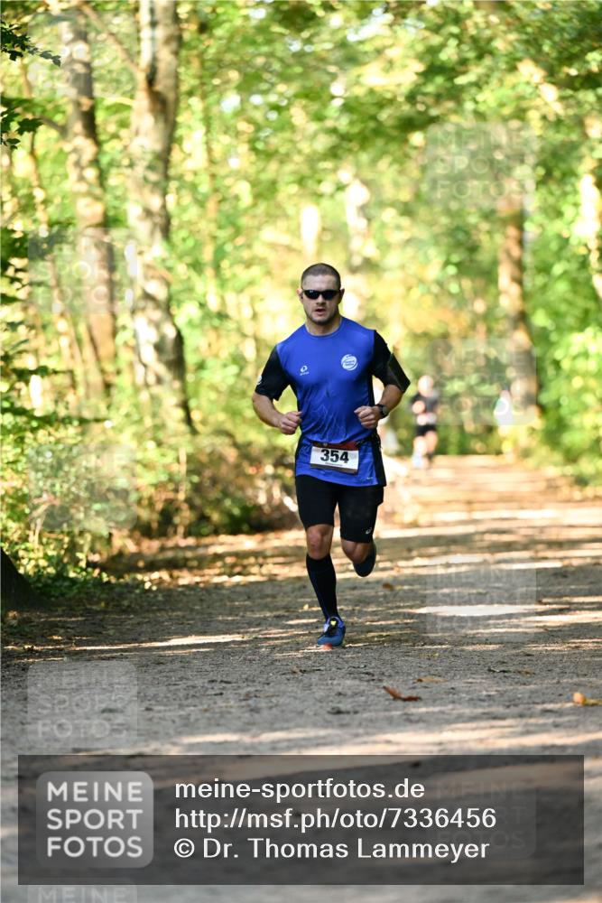 06.10.2024 - Bramfelder Halbmarathon 2024 Dr. Thomas Lammeyer http://msf.ph/oto/7336456 06.10.2024 10:13:58 Laufen 354 meine-sportfotos.de