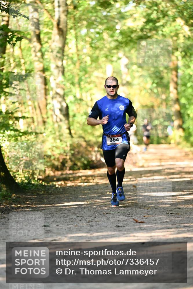 06.10.2024 - Bramfelder Halbmarathon 2024 Dr. Thomas Lammeyer http://msf.ph/oto/7336457 06.10.2024 10:13:58 Laufen 354 meine-sportfotos.de