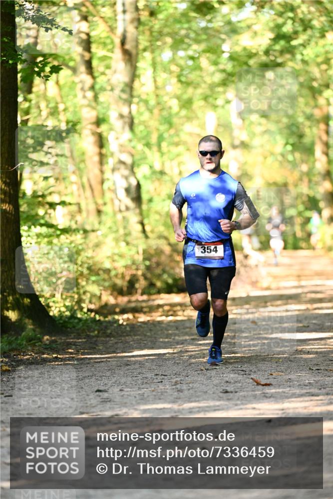 06.10.2024 - Bramfelder Halbmarathon 2024 Dr. Thomas Lammeyer http://msf.ph/oto/7336459 06.10.2024 10:13:58 Laufen 354 meine-sportfotos.de