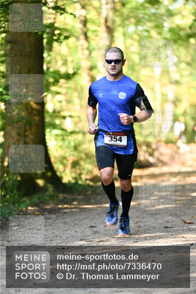06.10.2024 - Bramfelder Halbmarathon 2024 Dr. Thomas Lammeyer http://msf.ph/oto/7336470 06.10.2024 10:14:00 Laufen 354 meine-sportfotos.de