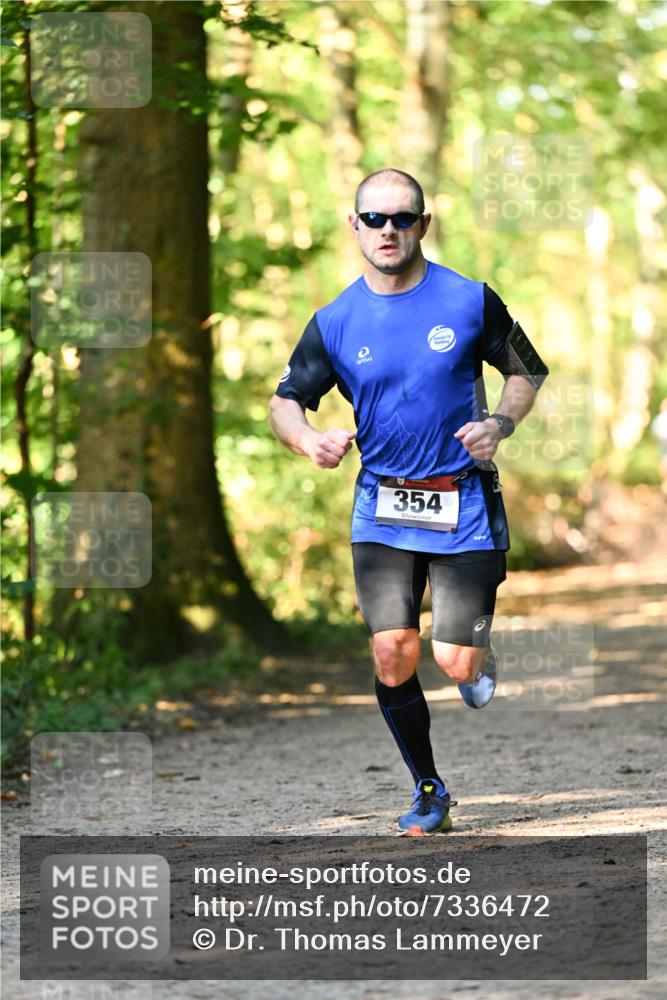 06.10.2024 - Bramfelder Halbmarathon 2024 Dr. Thomas Lammeyer http://msf.ph/oto/7336472 06.10.2024 10:14:00 Laufen 354 meine-sportfotos.de