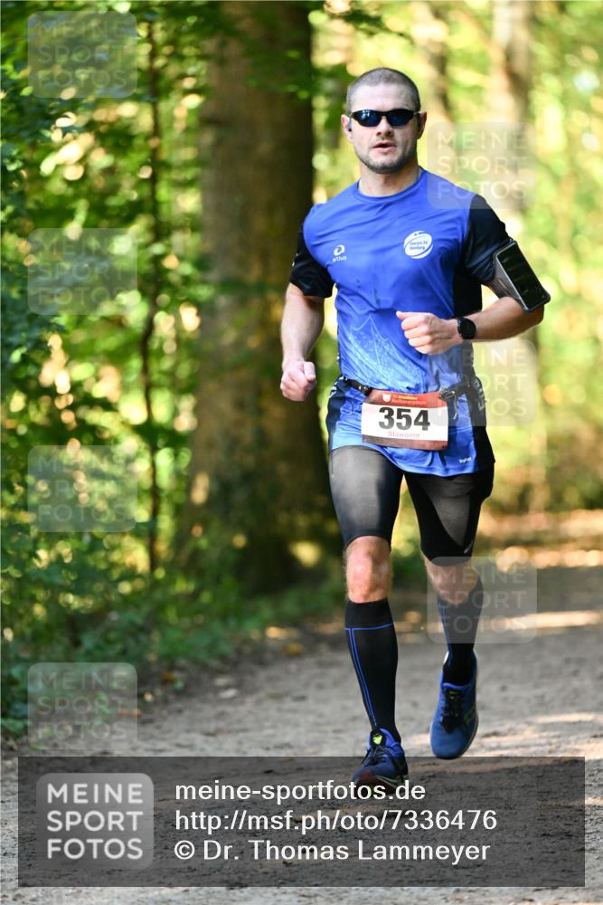 06.10.2024 - Bramfelder Halbmarathon 2024 Dr. Thomas Lammeyer http://msf.ph/oto/7336476 06.10.2024 10:14:01 Laufen 354 meine-sportfotos.de