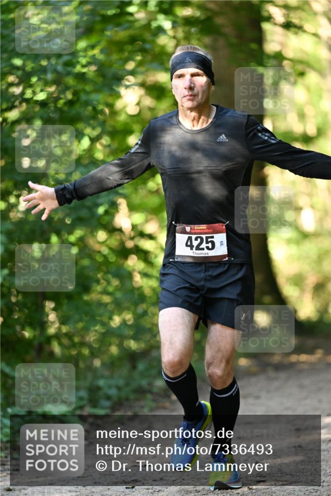 06.10.2024 - Bramfelder Halbmarathon 2024 Dr. Thomas Lammeyer http://msf.ph/oto/7336493 06.10.2024 10:14:18 Laufen 3, 425, 66 meine-sportfotos.de