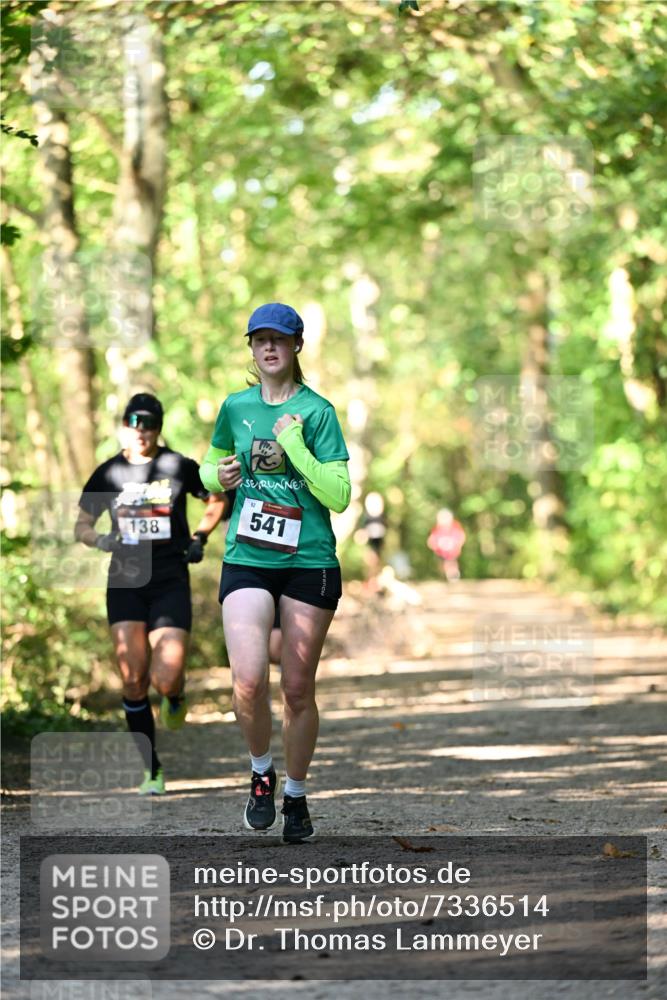 06.10.2024 - Bramfelder Halbmarathon 2024 Dr. Thomas Lammeyer http://msf.ph/oto/7336514 06.10.2024 10:14:28 Laufen 138, 92, 541 meine-sportfotos.de
