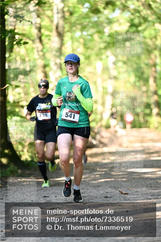 06.10.2024 - Bramfelder Halbmarathon 2024 Dr. Thomas Lammeyer http://msf.ph/oto/7336519 06.10.2024 10:14:29 Laufen 138, 541 meine-sportfotos.de