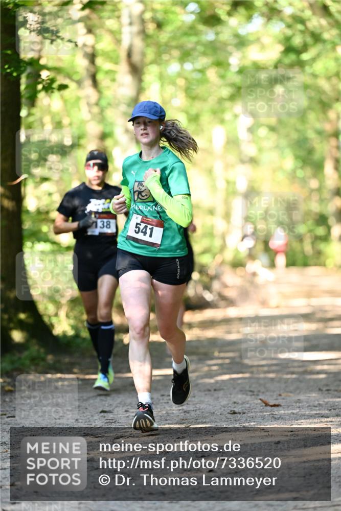 06.10.2024 - Bramfelder Halbmarathon 2024 Dr. Thomas Lammeyer http://msf.ph/oto/7336520 06.10.2024 10:14:29 Laufen 138, 541 meine-sportfotos.de