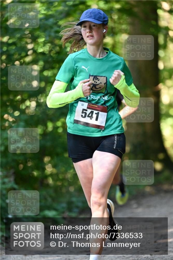 06.10.2024 - Bramfelder Halbmarathon 2024 Dr. Thomas Lammeyer http://msf.ph/oto/7336533 06.10.2024 10:14:31 Laufen 92, 33, 541 meine-sportfotos.de